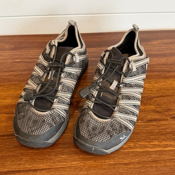 Chaco Size 7 Water Shoes Black Gray Outdoor Hiking River Lightweight Sport - Picture 2 of 9